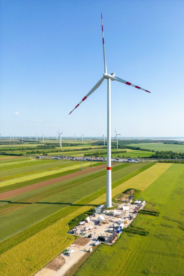 Luftaufnahme Windrad Windpark